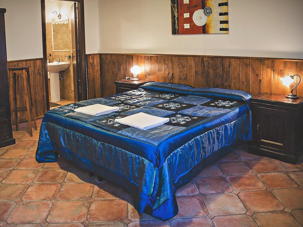 Bed And Breakfast Ichnos 卡拉古诺内 客房 照片